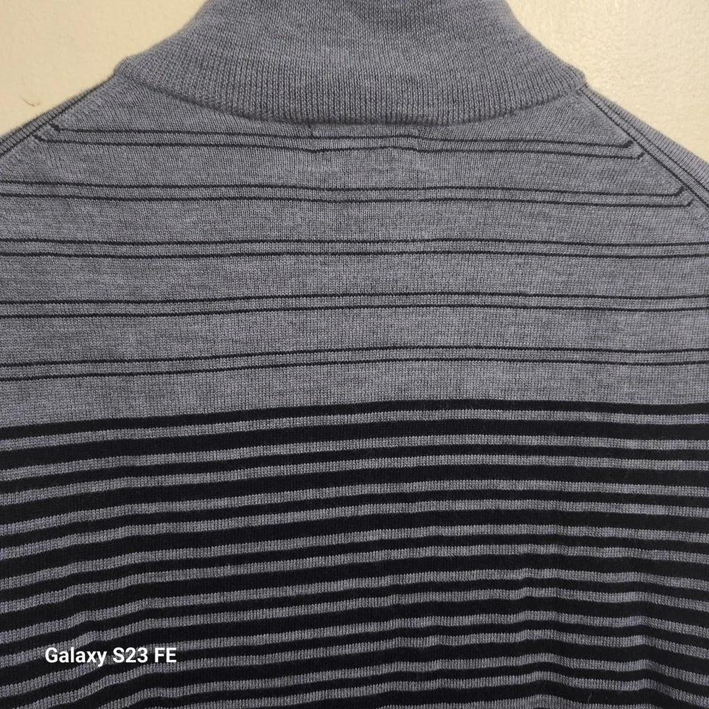 Banana Republic Men's Merino Wool Striped Mock‎ Neck Button Sweater Size L